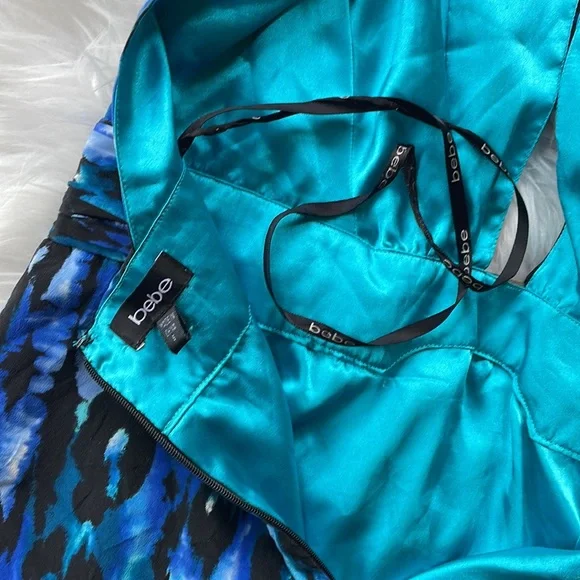 Bebe Blue Turquoise Leopard Halter Mini Dress. Zip up back. Size small - Picture 6 of 8